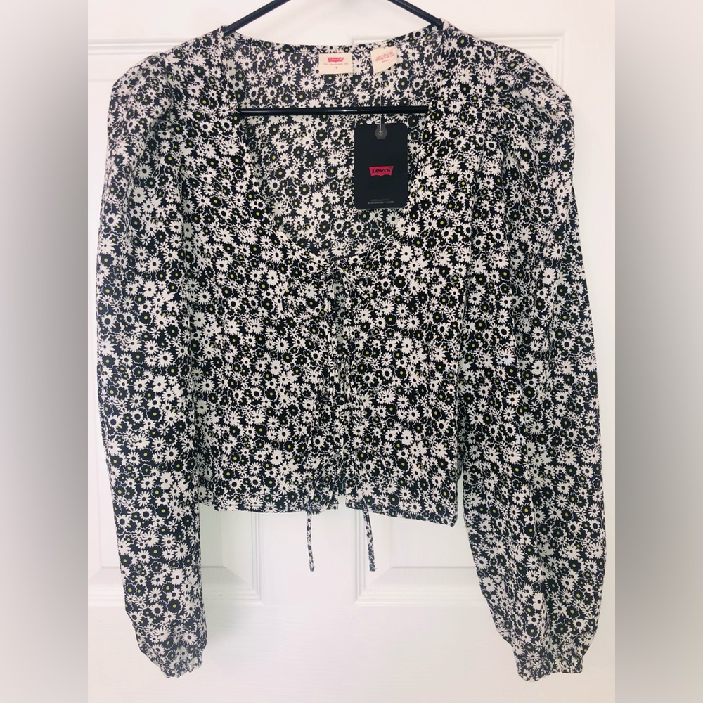 Levi’s floral blouse (S)